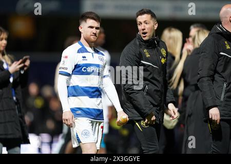 London, Großbritannien. April 2024. Paul Smyth von Queens Park Rangers nach dem Spiel der Queens Park Rangers FC gegen Leeds United FC SKY Bet EFL Championship im MATRADE Loftus Road Stadium, London, England, Großbritannien am 26. April 2024 Credit: Every Second Media/Alamy Live News Stockfoto