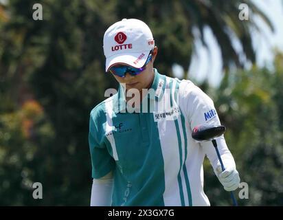 26. April 2024: LPGA - Ladies Professional Golf Association - HYO JOO KIM auf dem 1. T-Stück bei der JM Eagle LA Championship 2024, präsentiert von Plastpro, Wilshire Country Club, Los Angeles, KALIFORNIEN, USA, 26. April 2024.Credit Image cr Scott Mitchell/ZUMA Press (Credit Image: © Scott Mitchell/ZUMA Press Wire) NUR REDAKTIONELLE VERWENDUNG! Nicht für kommerzielle ZWECKE! Stockfoto