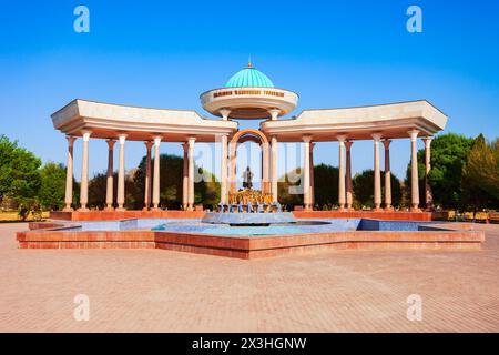 Urgench, Usbekistan - 13. April 2021: Jalal al-DIN Mingburnu Khwarazmshah oder Jaloliddin Manguberdi Denkmal und Park in Urgench Stadt, Usbekistan Stockfoto