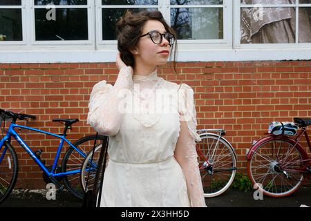 Farringdon, London, Großbritannien. April 2024. Die Fahrer nehmen am Tweed Run 2024 Teil. Quelle: Matthew Chattle/Alamy Live News Stockfoto