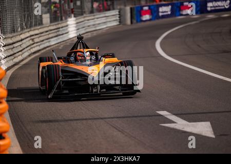 08 BARNARD Taylor (gbr), NEOM McLaren Formula E Team, Nissan e-4ORCE 04, Aktion während des Monaco ePrix 2024, 6. Treffens der ABB FIA Formel E Weltmeisterschaft 2023-24, auf dem Circuit de Monaco vom 25. Bis 27. April 2024 in Monaco Stockfoto