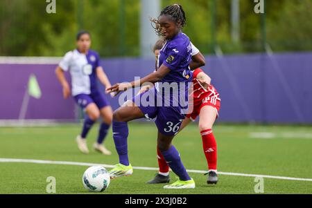 Brüssel, Belgien April 2024. Ein Fußballspiel zwischen KAA Gent Ladies und RSCA Women, Samstag, den 27. April 2024 in Brüssel, am 6. Tag der Play-off-Gruppe A der Super League Women's Championship. BELGA PHOTO VIRGINIE LEFOUR Credit: Belga News Agency/Alamy Live News Stockfoto