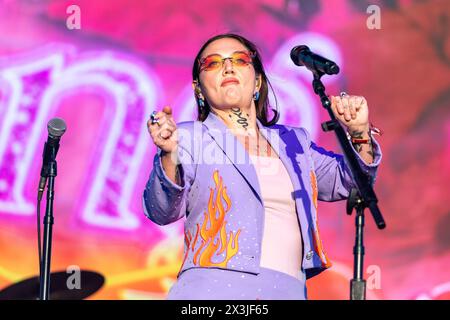 Indio, USA. April 2024. Elle King während des Stagecoach Music Festivals im Empire Polo Club am 26. April 2024 in Indio, Kalifornien (Foto: Daniel DeSlover/SIPA USA) Credit: SIPA USA/Alamy Live News Stockfoto