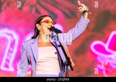 Indio, USA. April 2024. Elle King während des Stagecoach Music Festivals im Empire Polo Club am 26. April 2024 in Indio, Kalifornien (Foto: Daniel DeSlover/SIPA USA) Credit: SIPA USA/Alamy Live News Stockfoto