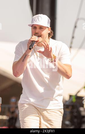 Indio, USA. April 2024. Josh Ross während des Stagecoach Music Festivals im Empire Polo Club am 26. April 2024 in Indio, Kalifornien (Foto: Daniel DeSlover/SIPA USA) Credit: SIPA USA/Alamy Live News Stockfoto