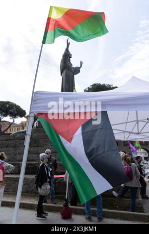 Rom, Italien. April 2024. Laufende Arbeiten auf der Piazza San Giovanni in Rom zum Jubiläum 2025 (Foto: Matteo Nardone/Pacific Press) Credit: Pacific Press Media Production Corp./Alamy Live News Stockfoto