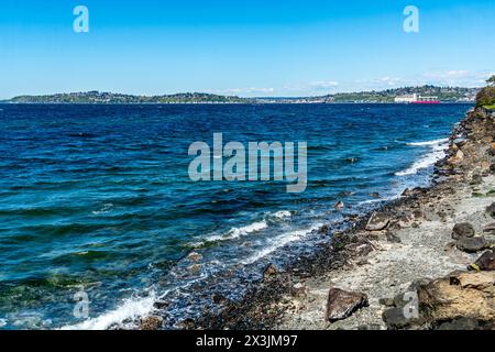 Blick auf Seattle, Washington, gegenüber von Elliott Bay. Stockfoto