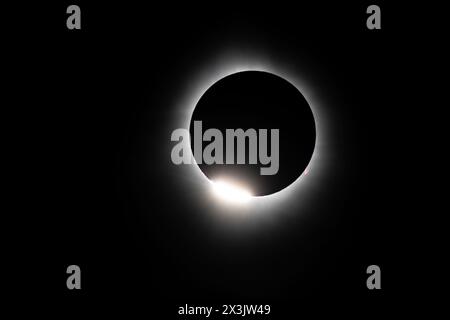 Diamantring-Foto der totalen Sonnenfinsternis aus Fredericton, New Brunswick, Kanada. Stockfoto