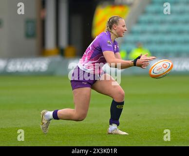 NORTHAMPTON, ENGLAND - Sa 27-April 2024: Lia Green von Loughborough Lightning in Aktion während des Allianz Premiership Women's Rugby Matches zwischen Loughborough Lightning und Sale Sharks in Franklin's Gardens am 27. April 2024 in Northampton, England. Quelle: PATRICK ANTHONISZ/Alamy Live News Stockfoto