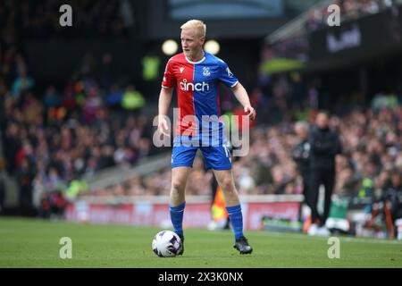 London, Großbritannien. April 2024. London, 27. April 2024: Will Hughes of Crystal Palace während des Premier League-Spiels zwischen Fulham und Crystal Palace im Craven Cottage am 27. April 2024 in London. (Pedro Soares/SPP) Credit: SPP Sport Press Photo. /Alamy Live News Stockfoto