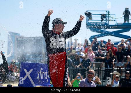 Fort Worth, Tx, USA. April 2024. Sam Mayer gewinnt den Andy's Frozen Custard 300 in Fort Worth, TX, USA. (Credit Image: © Stephen A. Arce Action Sports Ph/ASP) NUR REDAKTIONELLE VERWENDUNG! Nicht für kommerzielle ZWECKE! Stockfoto