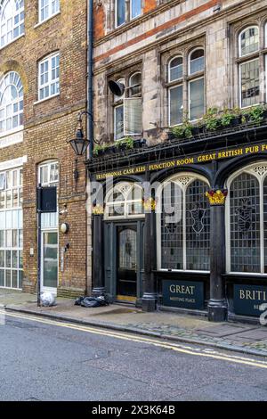 Viktorianische Fassade der Bloomsbury Tavern, London. Stockfoto