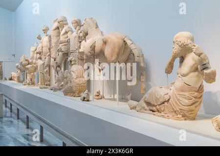 Östlicher Giebel des Zeus-Tempels, Archäologisches Museum von Olympia, Griechenland. Stockfoto