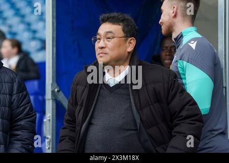 Sheffield, Großbritannien. April 2024. Dejphon Chansiri während des Sheffield Wednesday FC gegen West Bromwich Albion FC SKY Bet EFL Championship Match im Hillsborough Stadium, Sheffield, England, Großbritannien am 27. April 2024 Credit: Every Second Media/Alamy Live News Stockfoto