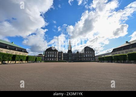 Schloss Christiansborg am sonnigen Sommertag, Kopenhagen, Dänemark Stockfoto