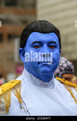 Mitth'RAW'nuruodo, geboren als Kivu'RAW'nuru mit dem Kernnamen Vurawn, bei der Parade of Wonders, signalisiert den Beginn des Comic-Wochenendes der Calgary Expo. Stockfoto