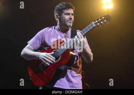 Estopa en vivo: José Manuel Muñoz (Gitarra) Stockfoto