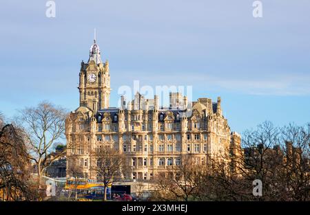 EDINBURGH - 29. Dezember: Fassade des Balmoral Hotel Ex North British Hotel in Edinburgh am 29. Dezember. 2023 in Schottland Stockfoto