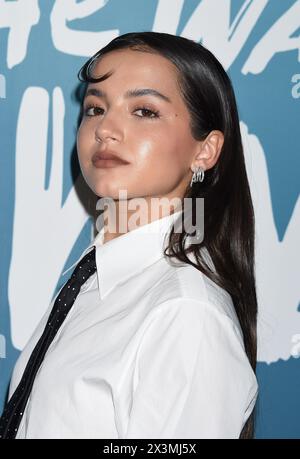 West Hollywood, USA. April 2024. Isabela Merced kam am 27. April 2024 zu der Premiere von Los Angeles im Londoner West Hollywood in West Hollywood, KALIFORNIEN. © Janet Gough/AFF-USA.COM Credit: AFF/Alamy Live News Stockfoto