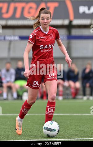 Zulte, Belgien. April 2024. Nicky Van den Abbeele (28) aus Zulte-Waregem, fotografiert während eines Frauenfußballspiels zwischen SV Zulte - Waregem und White Star Woluwe am 5. Spieltag in den Play-offs der Saison 2023 - 2024 der belgischen Lotto Womens Super League am Samstag, den 27. April 2024 in Zulte, BELGIEN . Quelle: Sportpix/Alamy Live News Stockfoto