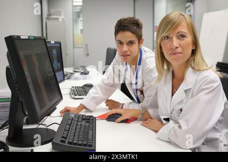 Behandlung von kraniospinalen und HNO mit IMRT intensitätsmodulierter Strahlentherapie, medizinische Physik, Bestrahlungsanwendung, Bildgebung, Onkologikoa Stockfoto