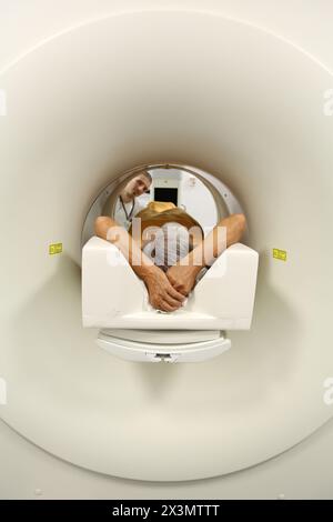 PET-CT Siemens Biograph, kombinierte Apparatur für Positronen-Emissions-Tomographie PET und Röntgen-Computertomographie CT, Nuklearmedizin, Onkologikoa Hospi Stockfoto