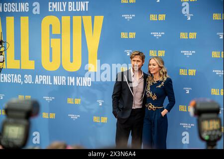 Ryan Gosling und Emily Blunt bei der Ankunft zur Europapremiere dem filmen The Fall Guy im UCI LUXE Kino in Berlin. / Ryan Gosling und Emily Blunt kommen zur Europapremiere des Films The Fall Guy im UCI LUXE Kino in Berlin. Schnappschuss-Fotografie/B.Niehaus *** Ryan Gosling und Emily Blunt kommen zur europäischen Premiere des Films The Fall Guy im UCI LUXE Kino in Berlin Ryan Gosling und Emily Blunt kommen zur europäischen Premiere des Films The Fall Guy im UCI LUXE Kino in Berlin Schnappschuss Fotografie an B Niehaus Stockfoto