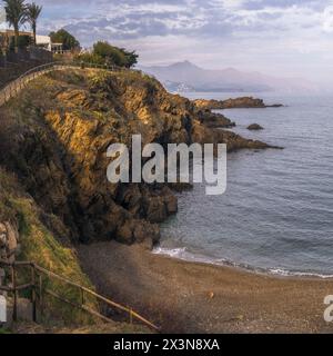 Cami de Ronda, ein Küstenweg zwischen Llanca und Port de la Selva in Costa Brava, Katalonien Stockfoto