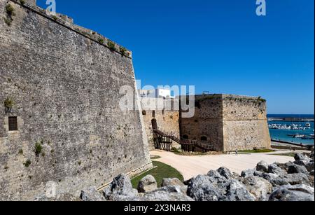 Die aragonesische Burg in der Stadt Otranto, Provinz Lecce, Apulien, Italien Stockfoto