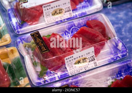 Japanischer Premium-Thunfisch auf einem Lebensmittelmarkt in Osaka in Japan. Stockfoto