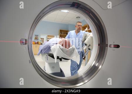 CAT, Computarized Axial Tomography, Radiologieabteilung, Donostia Hospital, San Sebastian, Donostia, Gipuzkoa, Baskenland, Spanien Stockfoto