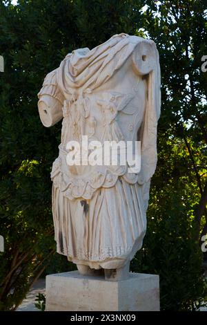 Statue von Kaiser Hadrian, zur antiken Agora, Athen, Griechenland Stockfoto