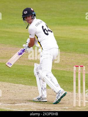 Bristol, Großbritannien, 28. April 2024. Ben Charlesworth aus Gloucestershire spielte im Spiel der Vitality County Championship Division 2 zwischen Gloucestershire und Middlesex. Quelle: Robbie Stephenson/Gloucestershire Cricket/Alamy Live News Stockfoto