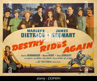 SAMUEL S. HINDS UNA MERKEL CHARLES WINNINGER MARLENE DIETRICH JAMES STEWART BRIAN DONLEVY IRENE HARVEY und BILLY GILBERT in DESTRY RIDES AGAIN 1939 Regisseur GEORGE MARSHALL nach dem Roman des Max Brand-Produzenten Joe Pasternak Universal Pictures Stockfoto