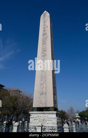 Obelisk von Theodosius, altägyptischer Obelisk, Hippodrom von Konstantinopel, UNESCO-Weltkulturerbe, Sultanahmet, Istanbul, Türkei Stockfoto