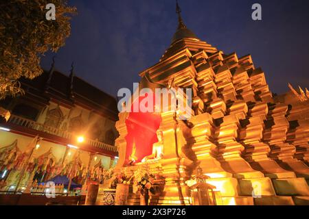 Thailand, Chiang mai - 17. Dezember 2019: wat phan ohn der Tempel in der Nähe von chiang mai sonntag Nacht Markt. Der sonntagabend-Markt in chiang mai ist einer der großen Nächte Stockfoto