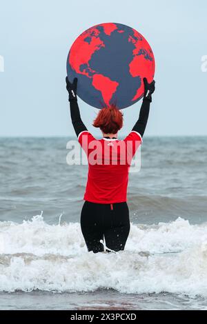 Edinburgh Science# Erde, Wind und Gaia – das Edinburgh Science Festival feiert den Tag der Erde! Das Edinburgh Science Festival beginnt sein letztes Wochenende Stockfoto