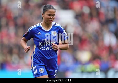 King Power Stadium, Leicester am Sonntag, den 28. April 2024. Leicester, Großbritannien. April 2024. Asmita Ale von Leicester City Women während des Spiels der Barclays WomenÕs Super League zwischen Leicester City und Manchester United im King Power Stadium, Leicester, am Sonntag, den 28. April 2024. (Quelle: James Holyoak / Alamy Live News) Stockfoto