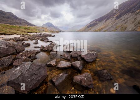 Der Himmel über den Schutteln in Wastwater Stockfoto