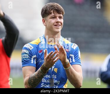 Riley Lumb von Leeds Rhinos ist Betfred Spieler im Spiel während des Spiels der Betfred Super League Runde 9 Hull FC gegen Leeds Rhinos im MKM Stadium, Hull, Großbritannien, 28. April 2024 (Foto: Mark Cosgrove/News Images) Stockfoto