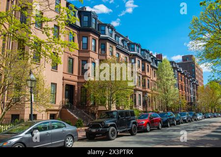 Historische Stadthäuser an der 33 Marlborough Street zwischen Berkeley Street und Arlington Street im Back Bay District, Stadt Boston, > Stockfoto