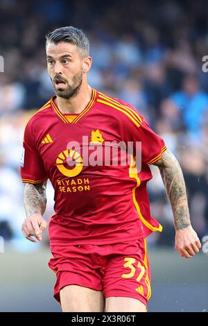 Neapel, Italien. April 2024. Leonardo Spinazzola von AS Roma während des Fußballspiels der Serie A zwischen SSC Neapel und AS Roma im Stadion Diego Armando Maradona in Neapel (Italien), 28. April 2024. Quelle: Insidefoto di andrea staccioli/Alamy Live News Stockfoto