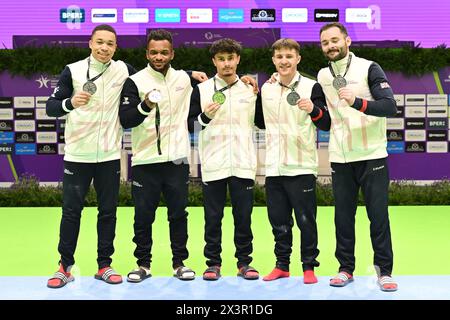 Rimini, Italien. April 2024. Silver Team Final: GBR während der europäischen Meisterschaft im Kunstturnen - Männer, Turnen in Rimini, Italien, 28. April 2024 Credit: Independent Photo Agency/Alamy Live News Stockfoto