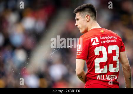 Dänemark. April 2024. Oliver Villadsen des FC Nordsjaelland während des 3F Superliga-Spiels zwischen dem FC Nordsjaelland und Broendby, FALLS rechts zum Dream Park in Farum am Sonntag, den 28. April 2024. (Foto: Mads Claus Rasmussen/Ritzau Scanpix) Credit: Ritzau/Alamy Live News Stockfoto