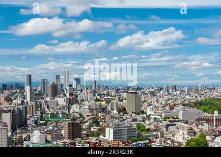 Ikebukuro Moderne Skyline in Tokio, ab Bunkyo Ward Stockfoto