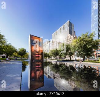 Chicago, 3. OKT 2023 - sonniger Blick auf den Crown Fountain Stockfoto