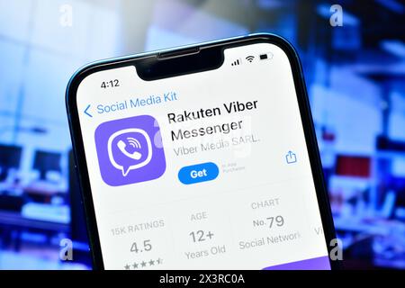 New Delhi, Indien 28 April 2024 :- Rakuten viber japanische Messenger-App auf Smartphone, Viber Messenger Stockfoto