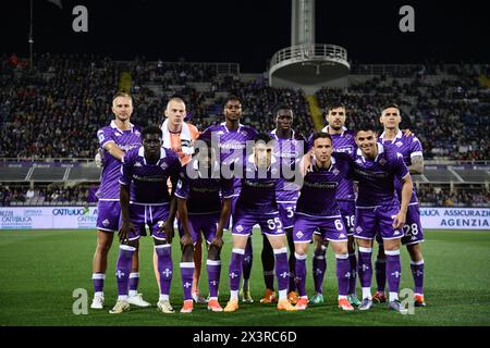 Florenz, Italien. April 2024. Team Fiorentina während des Serie A Tim Spiels zwischen Fiorentina und Sassuolo - Serie A TIM im Artemio Franchi Stadion - Sport, Fußball - Florenz, Italien - Sonntag, 28. April 2024 (Foto: Massimo Paolone/LaPresse) Credit: LaPresse/Alamy Live News Stockfoto