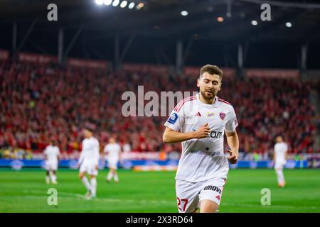 Lodz, Polen. April 2024. Bartosz Nowak aus Rakow wurde während des Polnischen PKO Ekstraklasa League-Spiels zwischen Widzew Lodz und Rakow Czestochowa im Widzew Lodz Municipal Stadium gesehen. Quelle: Mikołaj Barbanell/Alamy Live News Stockfoto