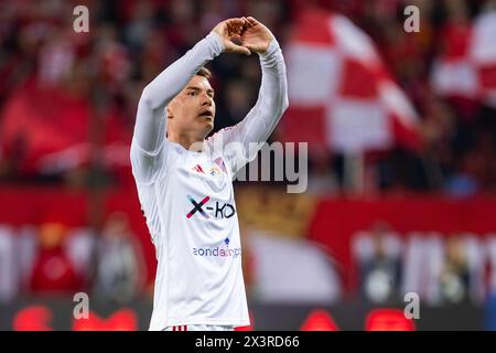 Lodz, Polen. April 2024. Wladyslav Kochergin (Wladyslaw Koczerhin) aus Rakow feiert ein Tor beim polnischen PKO Ekstraklasa League Spiel zwischen Widzew Lodz und Rakow Tschenstochau im Widzew Lodz Municipal Stadium. Quelle: Mikołaj Barbanell/Alamy Live News Stockfoto